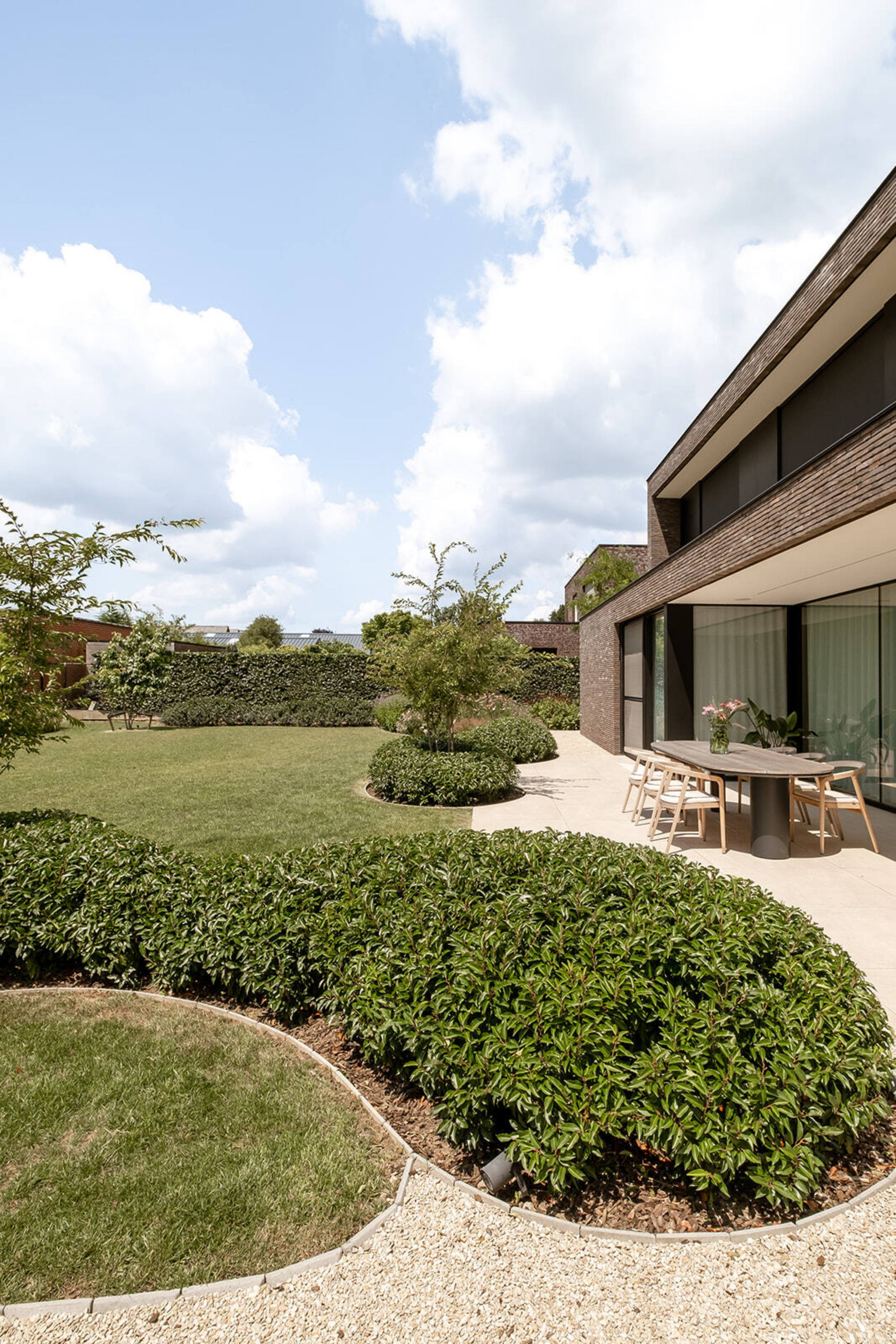 Tuin waar rust en creativiteit samenkomen 18